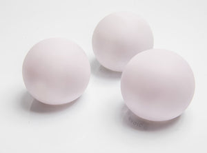 Mister fluo : Balle silicone avec sa base. Change de couleur toutes les secondes ou reste sur une couleur fixe déterminée.